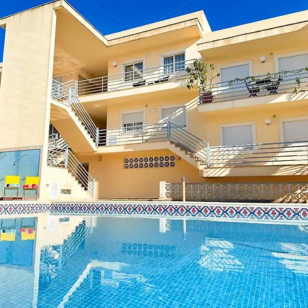 Golden Palm By Becherish Apartment *