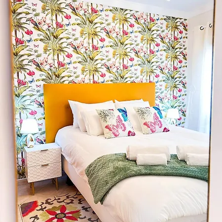 Apartment Golden Palm By Becherish